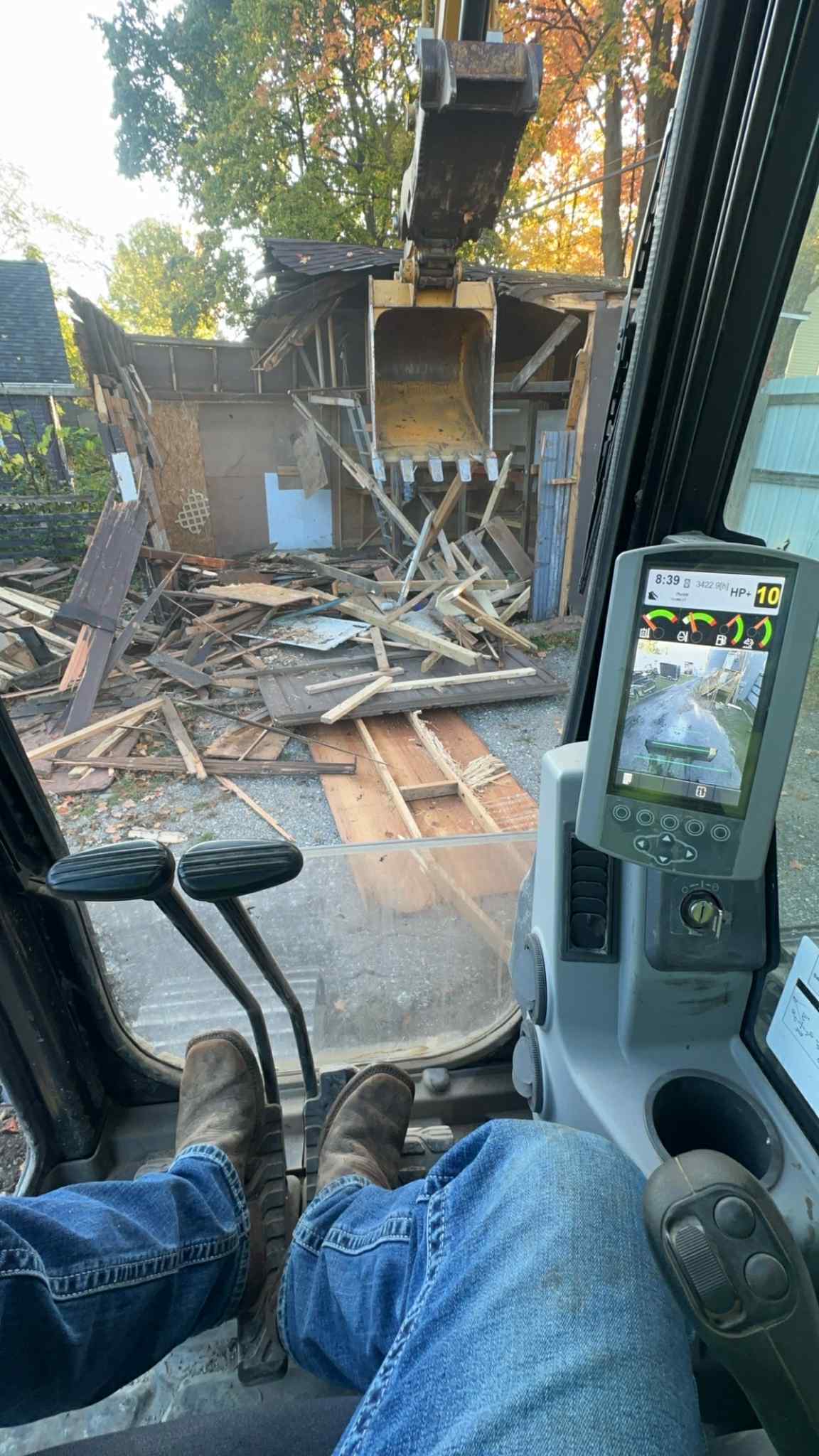 Heavy demolition equipment